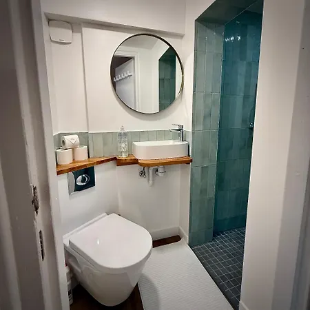 Nancy-Place, P10, Cosy & Clim-Gare-Chambre Apartment